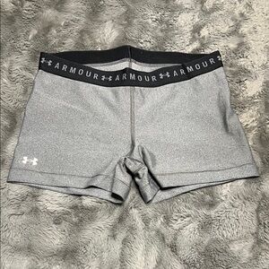 Under Armour Women's Heatgear Compression Shorts - Size Large